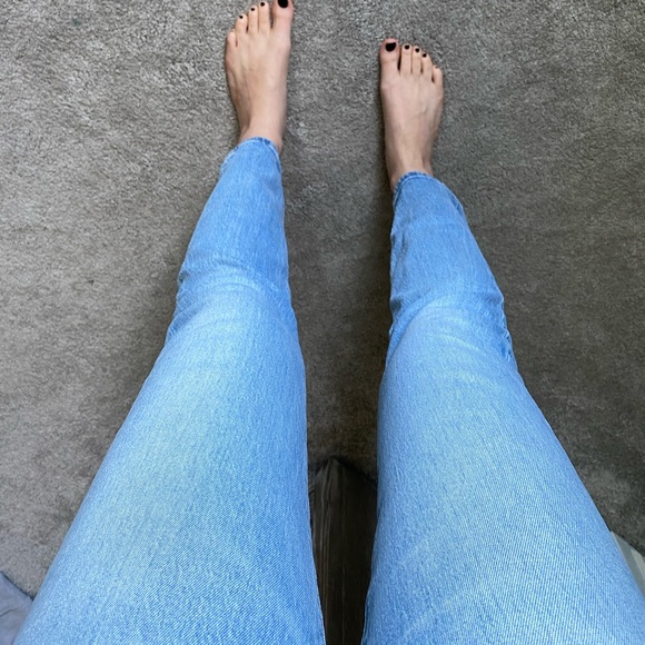 SOLD ❤️ Levi’s Wedgie Jeans - The perfect jean - Picture 5 of 9
